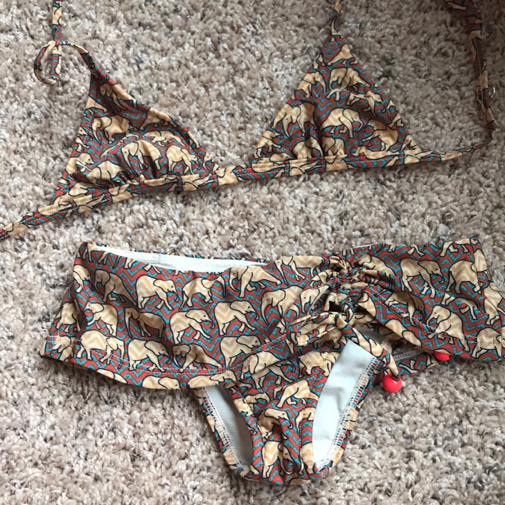 Bathing suit